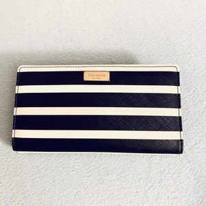 Excellent Condition! Kate Spade Slim Bifold Wallet